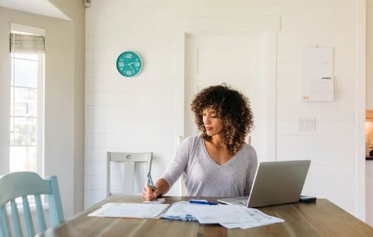 Do people have to pay taxes on cryptocurrency?